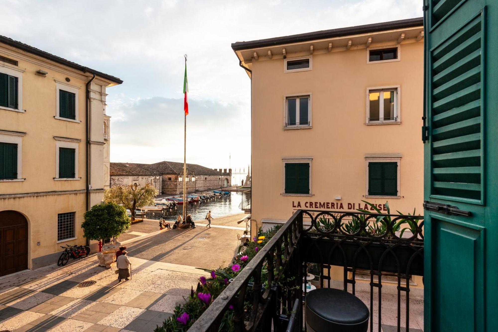 The Mansion Of Countess Rizzardi On Garda Lake Lazise Exterior foto